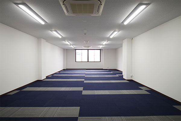 亀井興産　4F B室